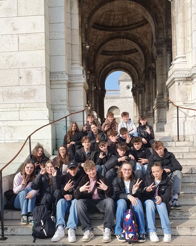 Gruppe vor der Sacr�-Coeur