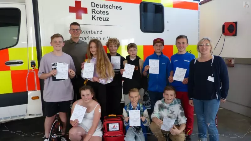 Überreichung des Schulsanitätsdienst-Rucksacks